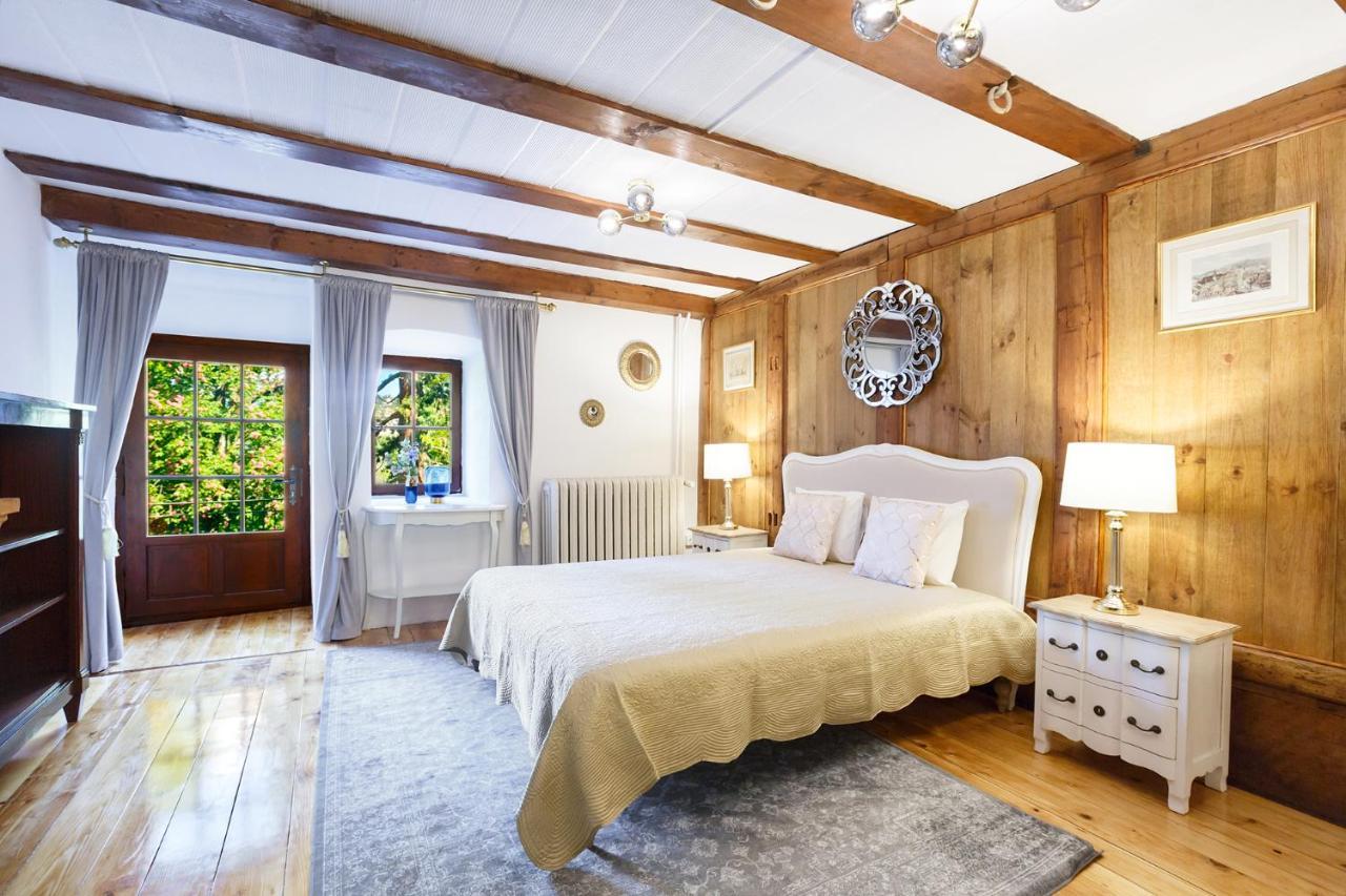 A Castle Spirit Apartment In Chateau Du Chatelard Clarens Екстериор снимка